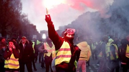 "Желтым жилетам" уже полгода: Планируют акции в крупных городах Франции