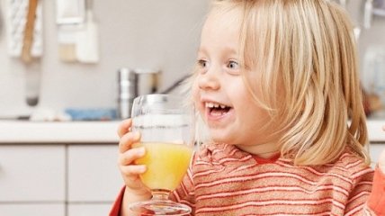 Узнай, сколько сока нужно пить ребенку каждый день?