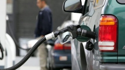Ціни на бензин продовжать зростати