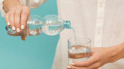 Ці методи вам допоможуть дізнатися, яку воду ви п'єте