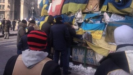 Милиция проверяет информацию о том, что на Майдане повесился человек