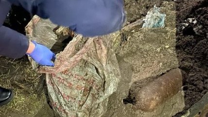 Ртутный "клад": В Житомире хотели сбыть более 30 кг запрещенного вещества