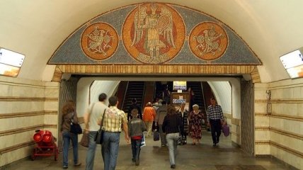 Работа станции метро "Золотые ворота" возобновлена