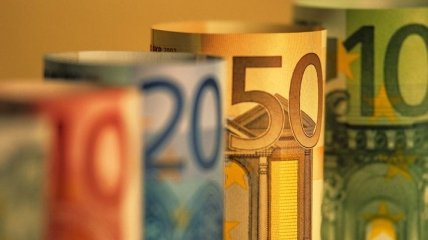 Латвия стала 18-й участницей зоны обращения евро