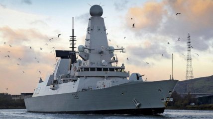 "Британия отпустила жесткую пощечину Кремлю": генерал дал оценку инциденту с эсминцем "Дефендер" в Черном море