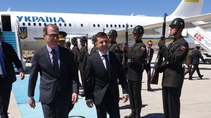 Зеленский прибыл в Турцию с официальным визитом