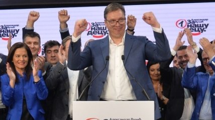 Правящая партия Сербии победила на парламентских выборах