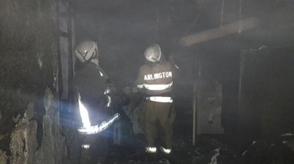 Изнутри дом выгорел почти дотла