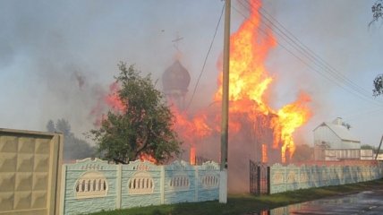 В Черкасской области сгорела 300-летняя деревянная церковь