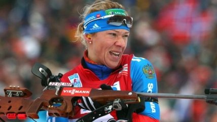 Российскую биатлонистку обвинили в манипуляциях с допинг-пробами