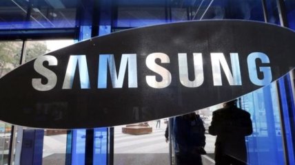 Компания Samsung запатентовала смартфон с полностью закругленным дисплеем