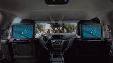 Как выглядит поездка в автомобиле-роботе Google с пассажирского места (Видео)