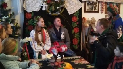 Свадьбы по старинным украинским обычаям проводят на Полтавщине