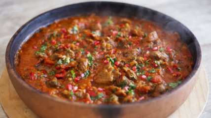 Новий рік із грузинським акцентом: ніжний і ароматний чашушулі (відео)