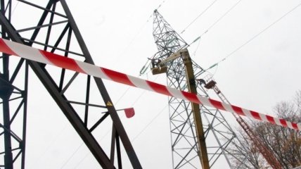 "Правый сектор" препятствует возобновлению подачи электричества в Крым