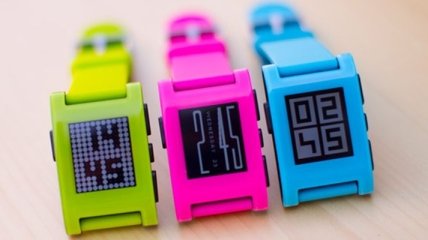 Pebble презентовала серию "умных" часов в ярких цветах