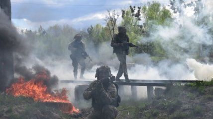 Обстрелы возле Песок: на Донбассе ранен еще один украинский военный