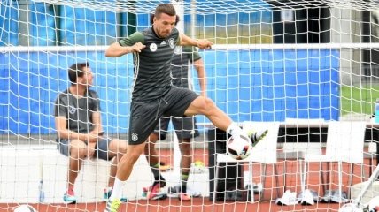 Лукас Подольски сыграет юбилейный матч за сборную Германии и завершит карьеру