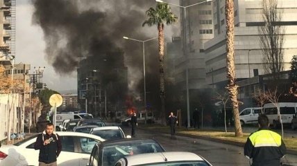 Взрыв возле суда в Измире: полиция уничтожила двух террористов