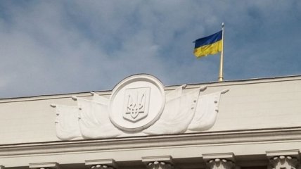 Тепер українці зможуть бачити доходи чиновників на сайті Уряду
