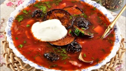 Борщ с черносливом