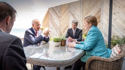 Меркель и Байден обсудили "Северный поток – 2": о чем договорились