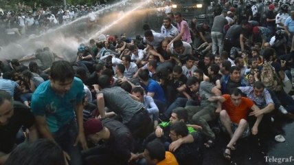Участники акции протеста в Ереване отказались от встречи с президентом 