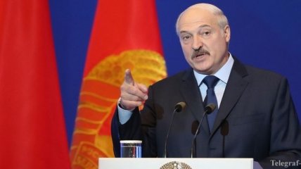 Лукашенко на вручении дипломов ученым-врачам записался на прием к ЛОРу