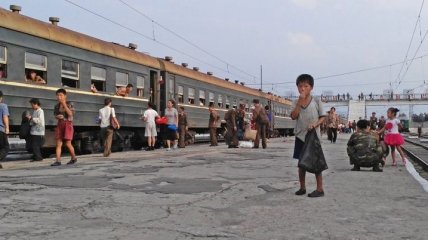 Удручающие кадры из жизни простых людей в Северной Корее (Фото)