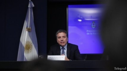 В Аргентине сократят министерства из-за экономического кризиса
