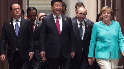 Путин, Меркель и Олланд обсудили выполнение Минских договоренностей