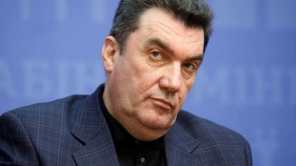 Данилов рассказал, кого лишат госнаград и военных званий: итоги заседания СНБО 26 февраля 