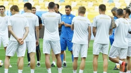 Сборная Украины провела тренировку перед игрой с Сербией (Видео)