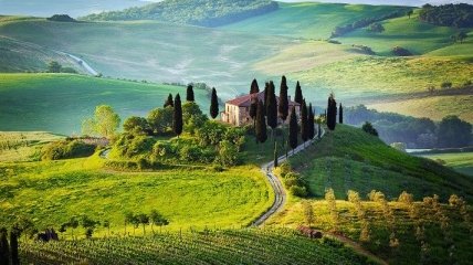 Изумительные пейзажи самого яркого города Италии (Фото)