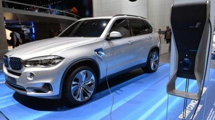 BMW презентовал новый SUV X5 PHEV
