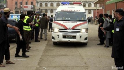 В Пакистане из-за взрыва автобуса погибли 15 человек