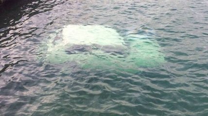 В Одессе в море нашли авто с мертвым мужчиной