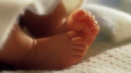Женщина родила близнецов через шесть дней после рождения сына
