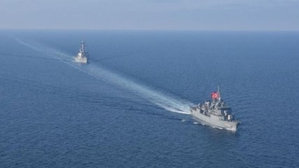 Турция и США провели совместные учения в Черном море