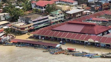На Филиппинах возросло количество жертв от тайфуна "Урсула"