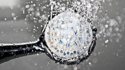Купание в холодной воде может защитить мозг от деменции
