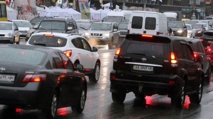 ГАИ предупреждает киевских водителей о гололеде 