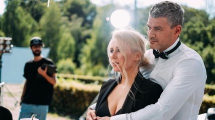 Тоня Матвиенко в черно-белом клипе снялась со своим звездным мужем (Видео)
