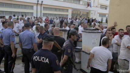 Выборы в Албании: социалисты при низкой явке потеряли только 2 округа