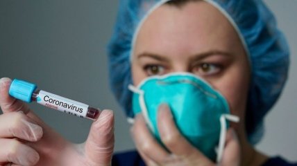 "Удовольствие не для всех": В Украине тест-систем для проверки на коронавирус не так много