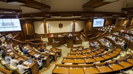 "Венецианка": КС Молдовы безосновательно распустил парламент