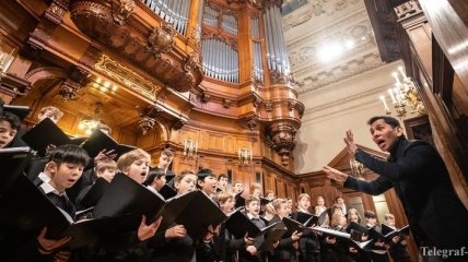 Немецкий суд запретил девочке петь в хоре мальчиков