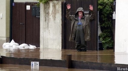 Более 3 тысяч немцев эвакуируют из города Гесниц из-за наводнения
