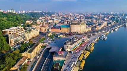 В Києві дозволили відкрити ресторани, кафе і кінотеатри