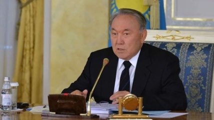 Президент Казахстана Нурсултан Назарбаев сложил полномочия 